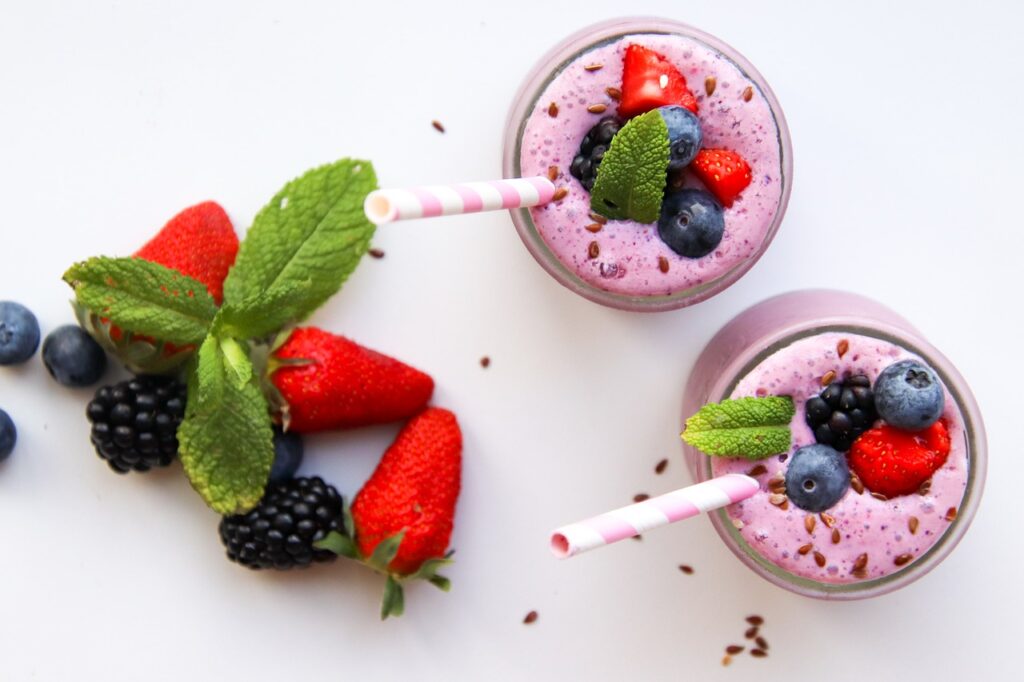 smoothie, breakfast, berries